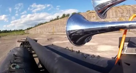 Canada   Greatest Know It All S02  E06 High Flyers, Ballistics   Bulls - Part 02