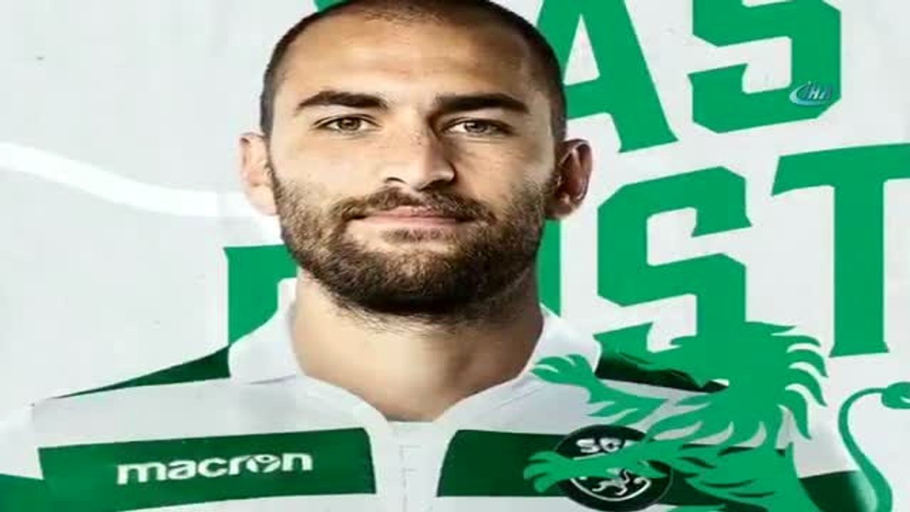 Bas Dost, Sporting Lizbon'da Kaldı