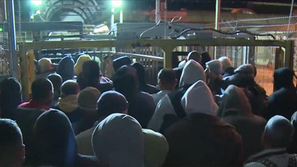 رسوم تأمينات العمال الفلسطينيين.. كيف تفكر إسرائيل باستغلالها؟