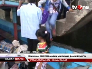 Mudik Pakai Perahu Demi Kumpul Keluarga di Hari Lebaran