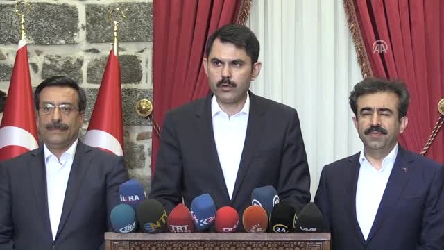 Çevre ve Şehircilik Bakanı Kurum: Sur'daki Projelerimizin Tamamını Hızlı Bir Şekilde Hayata...