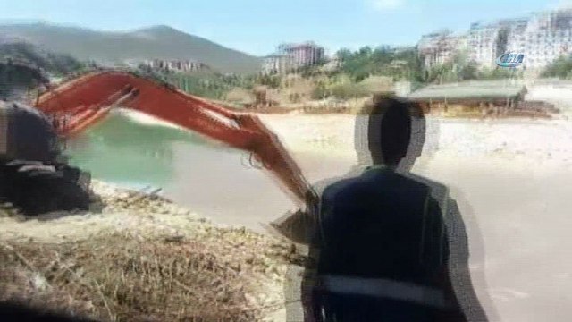 Yağmur sularının kirlettiği Munzur ve Pülümür Çayı temizlendi