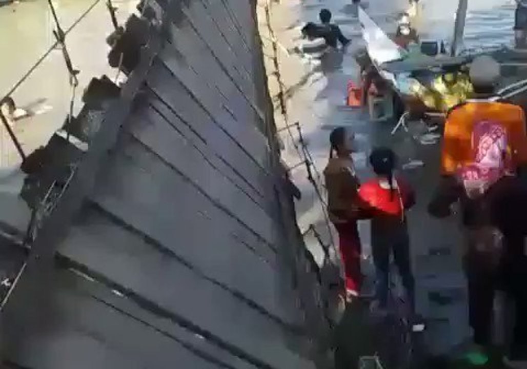 Bridge Collapses in Central Java, Indonesia, Injuring Multiple People