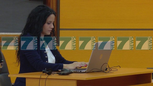 DY VJET NGA REFORMA NE DREJTESI, 12 TE LARGUAR NGA VETINGU - News, Lajme - Kanali 7