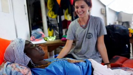 Noticia | Llega a Palma de Mallorca el Open Arms con la superviviente camerunesa 21/7/2018