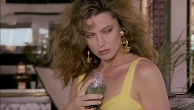 Abbronzatissimi - Alba Parietti in spiaggia