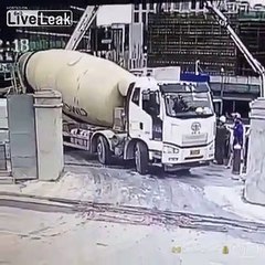 Ce camion de ciment va disparaitre comme par magie