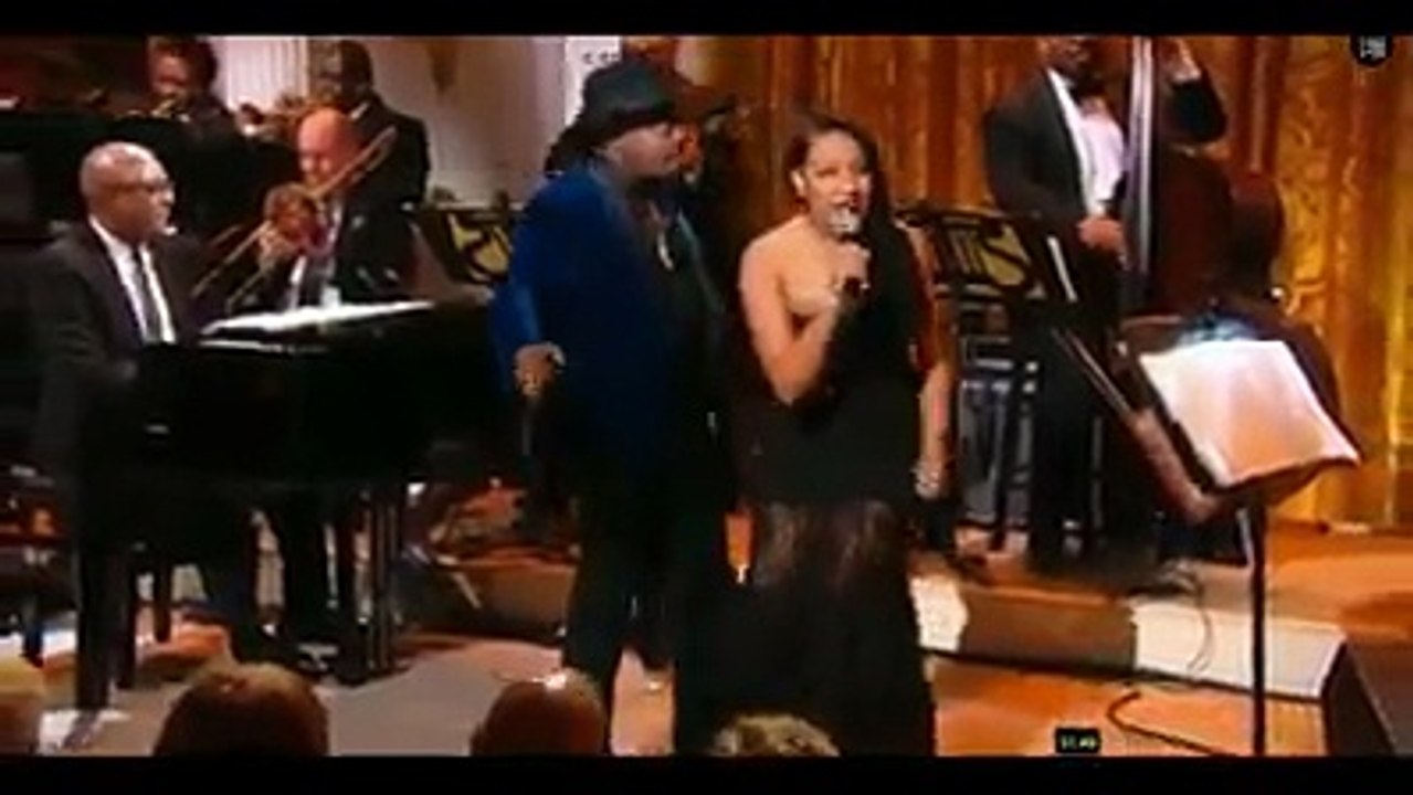 Barack Obama és Quincy Jones kedvenc énekese Sheléa, a X. Budapesti Újévi Koncert egyik sztárvendége!