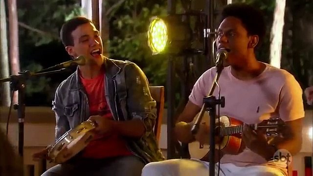 Raquel e Guilherme chegam no samba | As Aventuras de Poliana