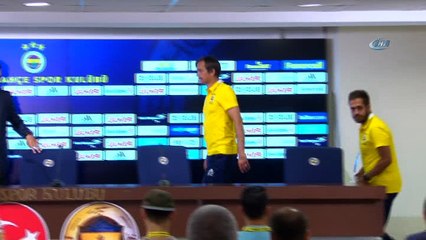 Phillip Cocu: “Barış ve Eljif ekstra bir oyun çıkardı”