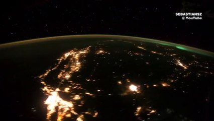 La finta stazione spaziale internazionale cerca di nascondere la terra piana