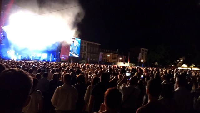 Ambiance au concert de Calogero avec en apesanteur