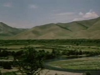 Au sud des nuages - Bande annonce
