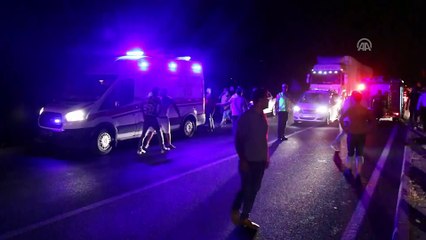 Kamyonetle traktör çarpıştı: 1 ölü, 2 ağır yaralı - AYDIN