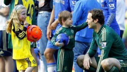 Arsenal Players Kids 2018 - Who is Most cute - XEM BONG DA