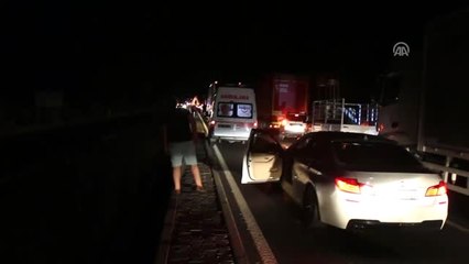 Kamyonetle Traktör Çarpıştı: 1 Ölü, 2 Ağır Yaralı