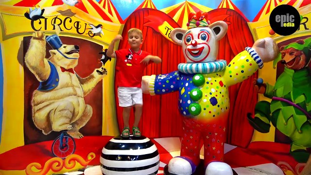 Diana pretend play at the CHILDREN'S MUSEUM, Indoor playground Fun for kids activities