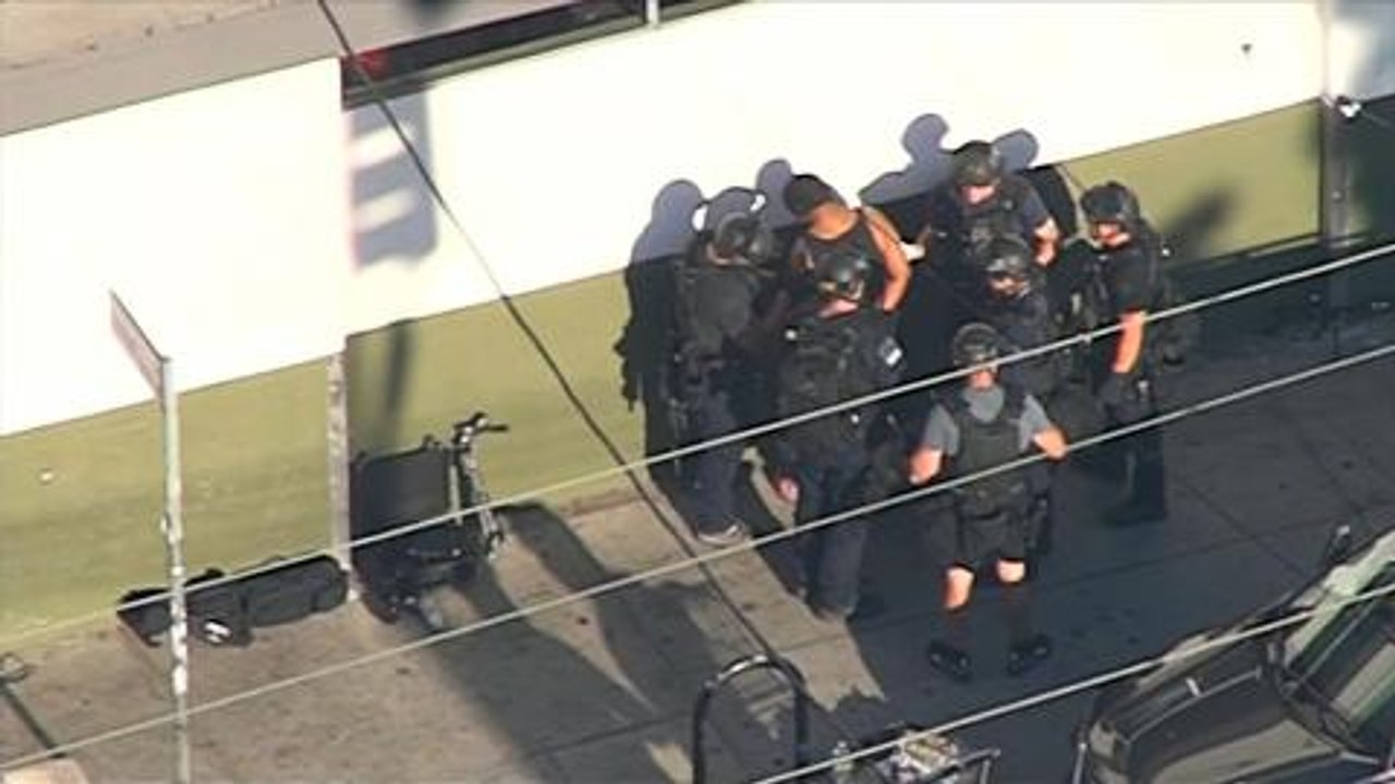 Gunman arrested after Los Angeles store hostage standoff