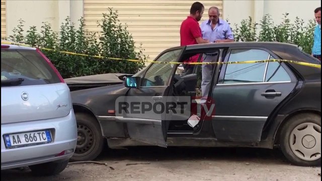 Tritol 'Benz'-it në lagjen 'Çole' të Vlorës, makina shpërthen sapo drejtuesi del prej saj