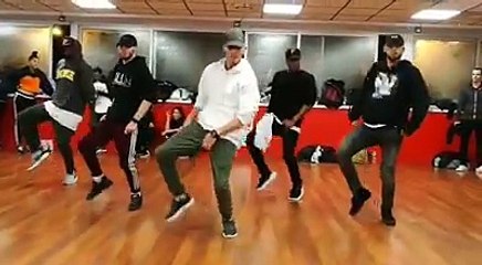 ⚠️ Voici la vidéo de mon cours de mardi dernier  tudiomrg ! ⚠️Chorée terminée ! Défi relevé, Street Ragga sur un vrai son Kizomba  tony_musik - Dança Kizomb