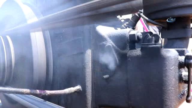 Tarlasına Su Gelmeyince Geleneksel Yöntemi Uygulamaya Başladı