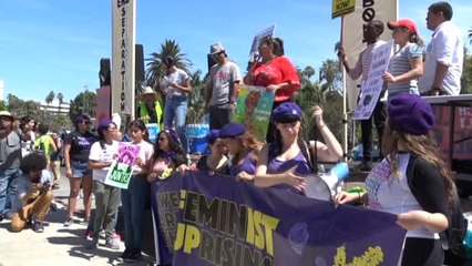 Trump'ın Göçmen Karşıtı Politikası Protesto Edildi