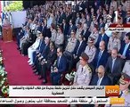 فيديو...السيسي يمنح قلادة النيل لأحد رموز ثورة يوليو
