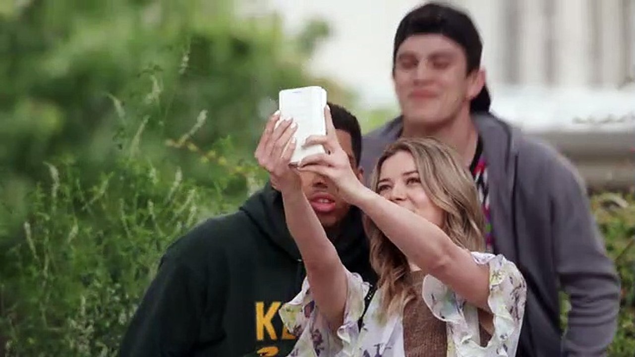 Freakish S01E09