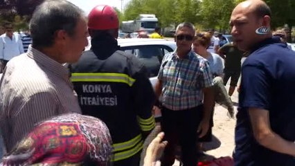İtfaiye Eri Önce Sıkıştığı Yerden Kurtardı, Sonra Güneşten Korudu