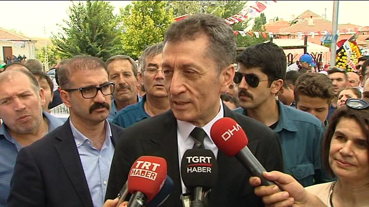 Milli Eğitim Bakanı Selçuk: 'İhtiyacımız olan tek şey iş birliği ve güç birliği'