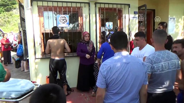 Boğulma tehlikesi geçiren çocuk kurtarıldı - ZONGULDAK