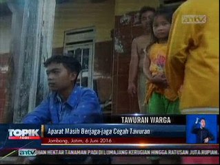 Video herunterladen: Bangunkan Sahur Keliling Kampung, 2 Kelompok Pemuda Tawuran