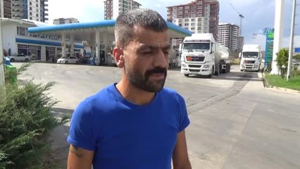 Lastiği Patlayan Pikap Karşı Şeritteki Otomobile Çarptı: 5 Yaralı