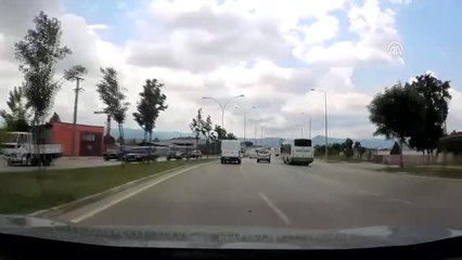 Halk Otobüsünün Tehlikeli Manevrası Kavga Çıkardı - Bursa