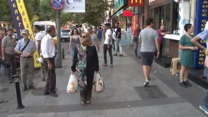 Oğluna Uyuşturucu Satan Şahsı Bıçakladı