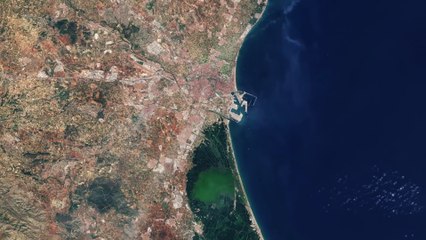 Así de espectacular luce Valencia desde el espacio