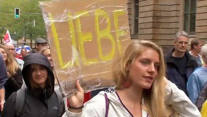 شاهد: 25 ألف ألماني يتظاهرون في ميونخ دعما للاجئين