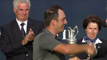 La remise du trophée à Francesco Molinari !!