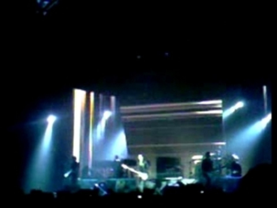 Calogero a lyon @ Entré des ecrans prendre racine