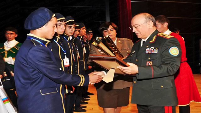 Mehriban Əliyeva İlham Əliyevi devirmək istəyirmi?