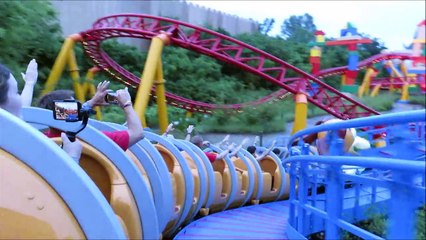 Slinky Dog Dash POV Backrow!!!!! Sunset Full ride