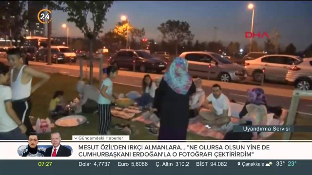 Sıcaktan bunalan İstanbullu kendini deniz kenarına attı