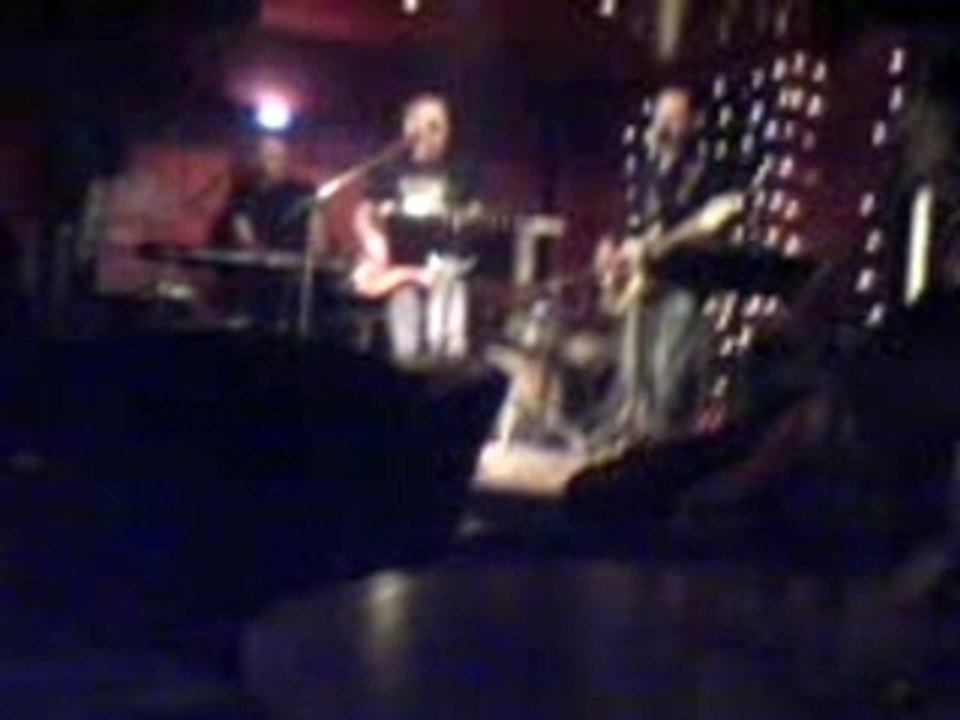 viré dans le pub