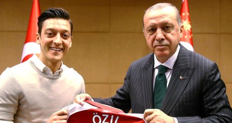Mesut Özil'in Milli Takımı Bırakma Kararı İngiliz Basınında: Almanya'ya Sırtını Döndü