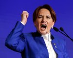 İYİ Parti'deki Akşener Depreminin Detayları! Partililer Aracının Önüne Yatmış