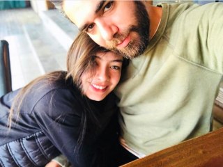 Neslihan Atagül ve Kadir Doğulu Karavanlarıyla Göl Kenarında Kamp Yaptılar