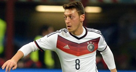 Spor Bakanı Muharrem Kasapoğlu, Mesut Özil'e Sahip Çıktı