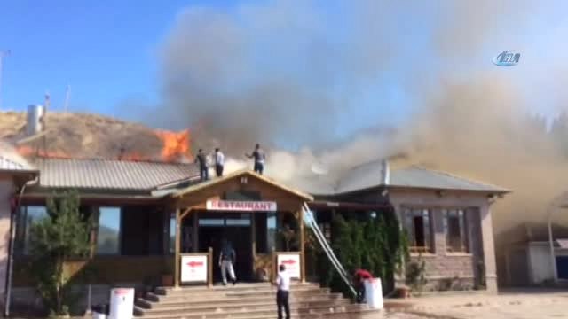 Akaryakıt İstasyonunda Korkutan Yangın