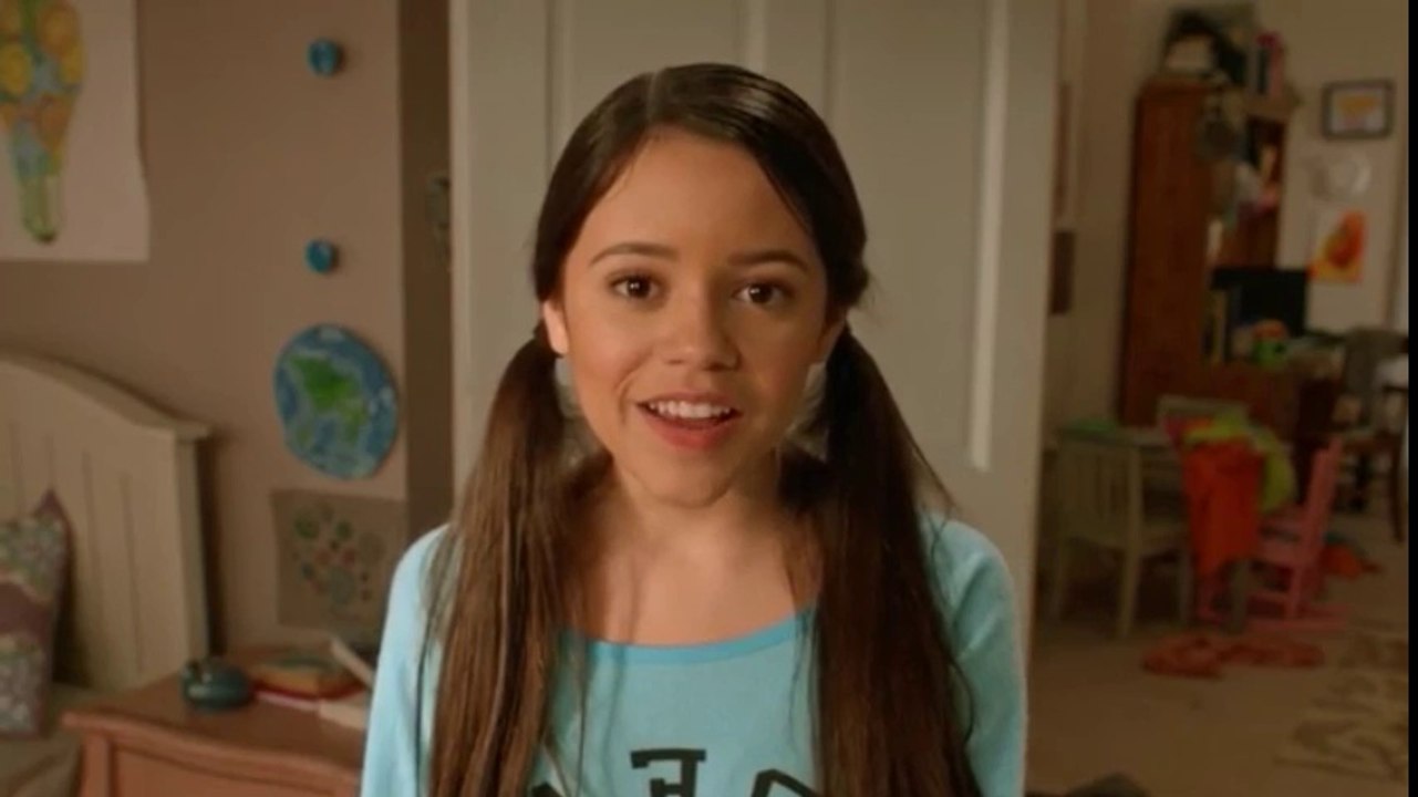 Stuck In The Middle - S03 E20 - Stuck in Harley's Quinceañera - July 23 ...