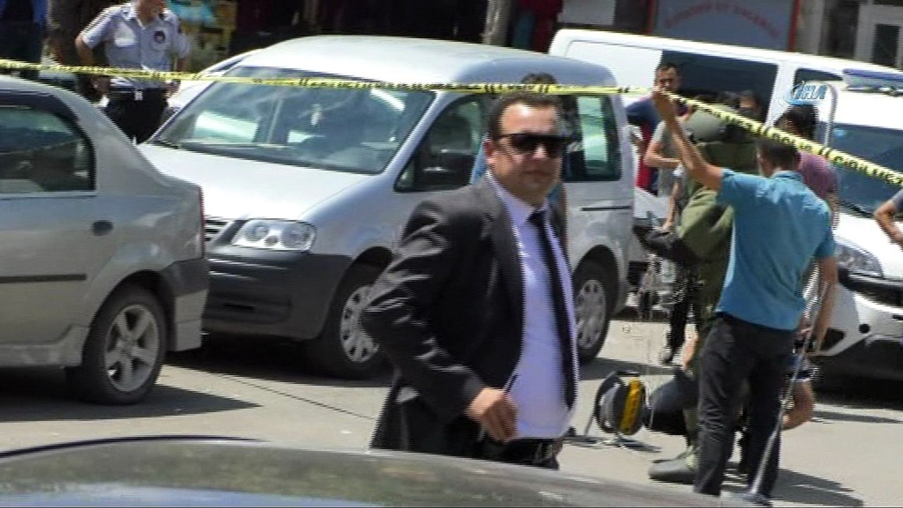 Kars’ta ATM yanında unutulan sırt çantası patlatıldı